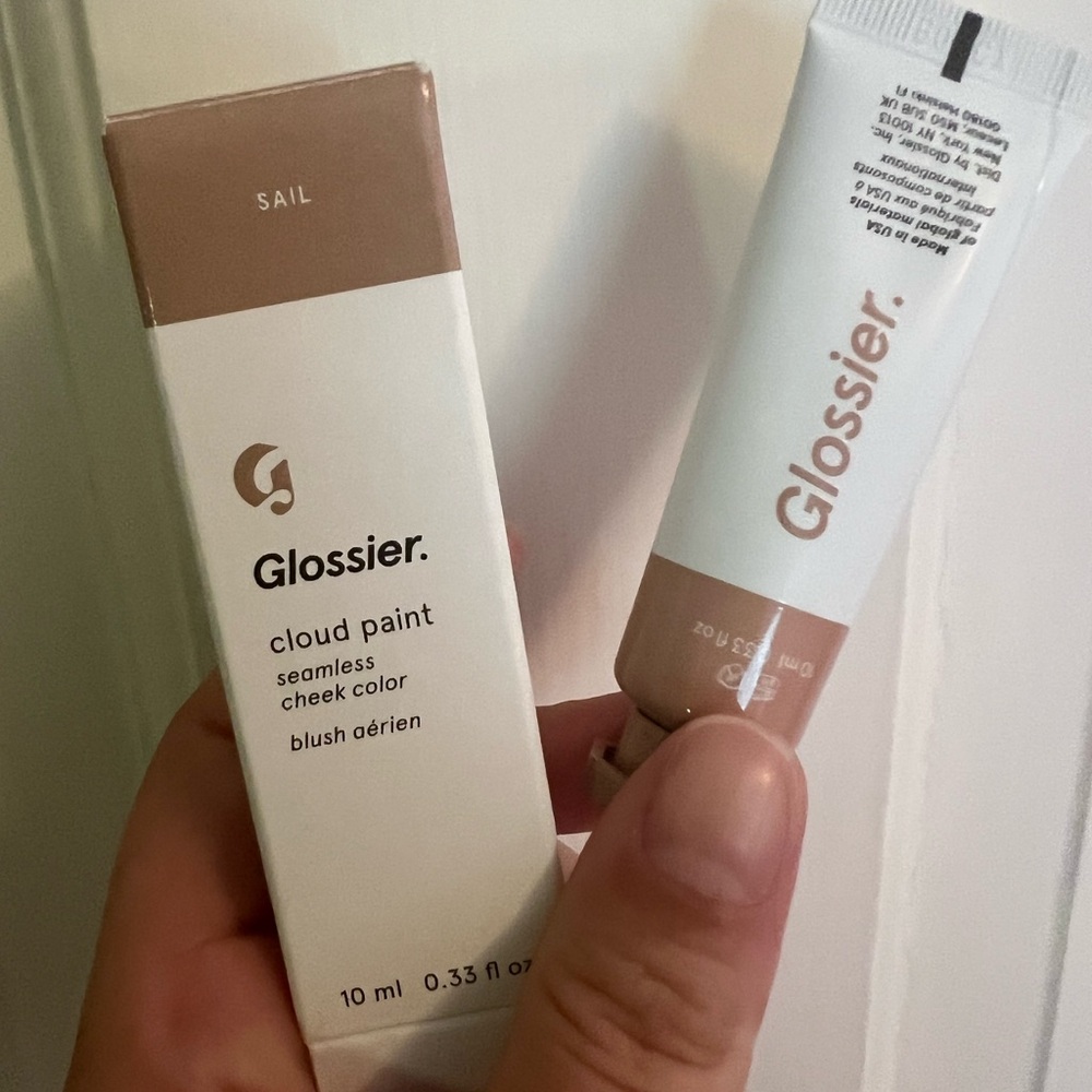 Glossier Cloud Paint Contour & Bronzer in Sail